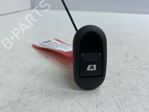 Højre bagtil elrude kontakt Højre bagtil elrude kontakt CITROËN C3 I (FC_, FN_) [2002-2013] 37501838 37501838