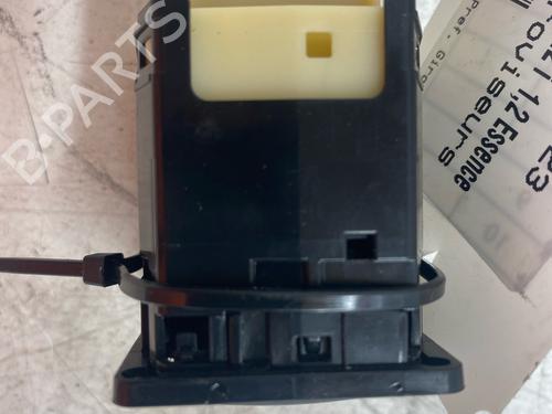 Mirror switch TOYOTA AURIS (_E18_) 1.2 (NRE185_, NRE185R) | BP38463275I25 - Image 3