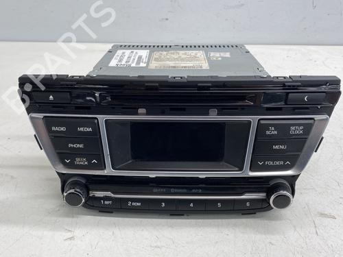 Used Radio HYUNDAI i20 II (GB, IB) 1.2 (84 hp) 24233694
