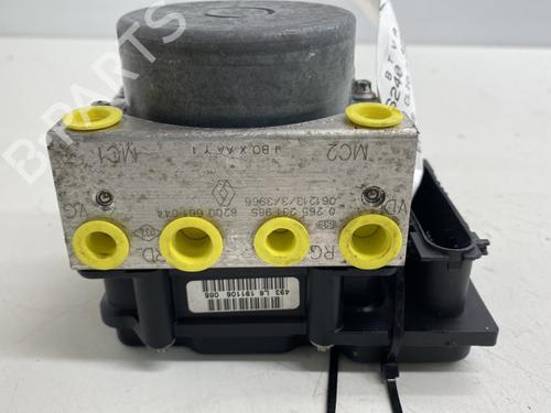 Used ABS pump RENAULT CLIO II (BB_, CB_) 1.5 dCi (B/C2J) (68 hp) 22860801