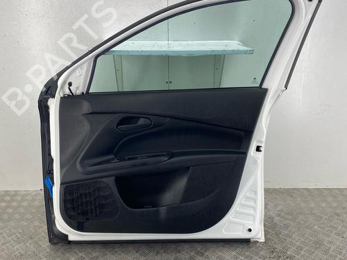 Used Right front door Right front door 37180463 37180463