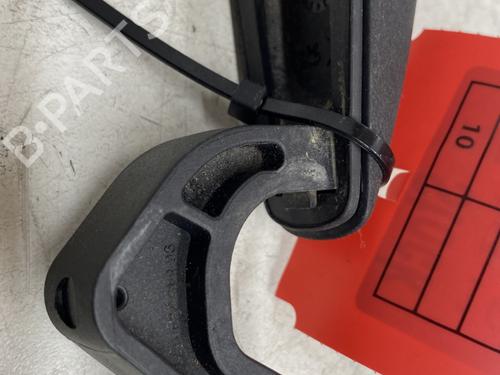 front-left-exterior-door-handle-citroen-c3-picasso-sh_-2008-27819224 main image