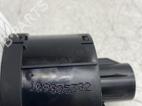 Used Headlight switch Headlight switch VW POLO V (6R1, 6C1) 1.4 TDI (75 hp) 27819263 27819263