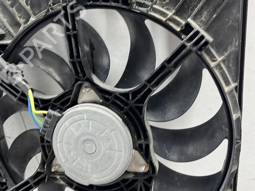 Used Radiator fan Radiator fan 33116369 33116369