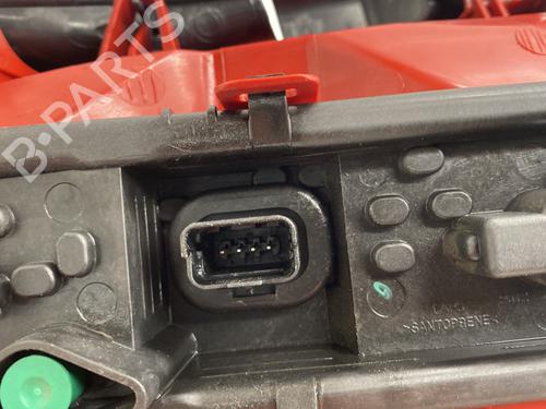 Used Right taillight Right taillight PEUGEOT 5008 (0U_, 0E_) 1.6 BlueHDi 120 (120 hp) 33657646 33657646