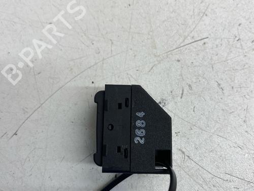 Used Right rear window switch Right rear window switch VW PASSAT B5.5 (3B3) 1.9 TDI (130 hp) 36763571 36763571