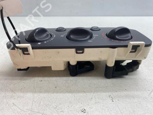 Used Climate control Climate control 39155862 39155862