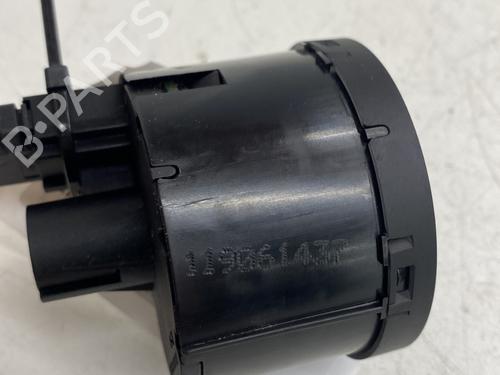 Used Headlight switch Headlight switch VW TOURAN (1T3) 1.6 TDI (90 hp) 32705445 32705445