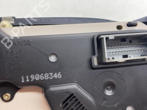 Used Display monitor Display monitor 31887318 31887318