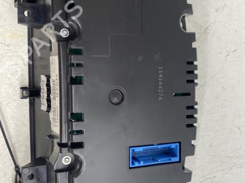 instrument-cluster-vw-touran-1t3-2010-2011-2012-2013-2014-2015-2016-31753447 main image