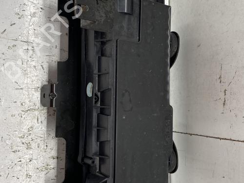 Used Electric handbrake Electric handbrake RENAULT LAGUNA III (BT0/1) 2.0 dCi (BT07, BT0J, BT14, BT1A, BT1S) (131 hp) 33655505 33655505