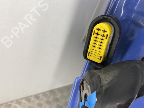 right-front-door-nissan-primastar-van-x83-2002-31660803 main image