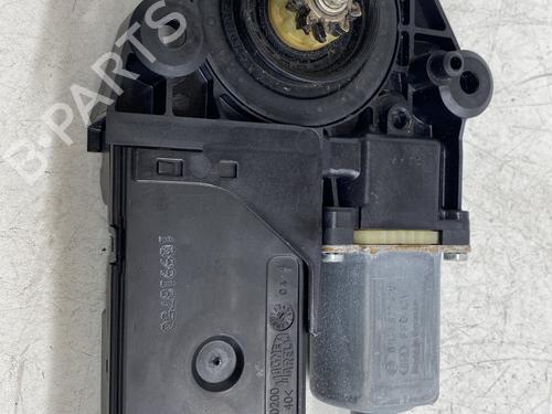Used Left front window motor RENAULT GRAND SCÉNIC III (JZ0/1_) 1.9 dCi (JZ0J, JZ0N, JZ1K, JZ1S) (131 hp) 28015669