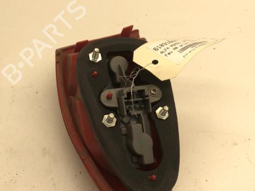 Used Right taillight Right taillight ALFA ROMEO 147 (937_) 1.6 16V T.SPARK (937.AXA1A, 937.AXB1A, 937.BXB1A) (120 hp) 22852958 22852958