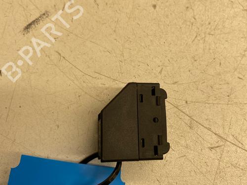 Used Right front window switch Right front window switch VW PASSAT B5.5 (3B3) 1.9 TDI (130 hp) 36763573 36763573