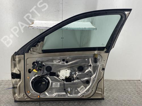 right-front-door-mercedes-benz-c-class-w204-2007-2008-2009-2010-2011-2012-2013-2014-2015-32204270 main image