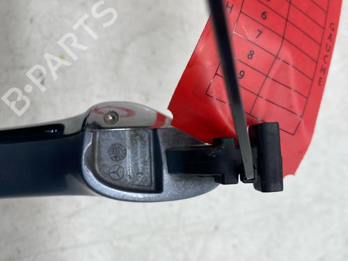 Used Front left exterior door handle Front left exterior door handle MERCEDES-BENZ B-CLASS Sports Tourer (W245) B 200 (245.233) (136 hp) 34348010 34348010