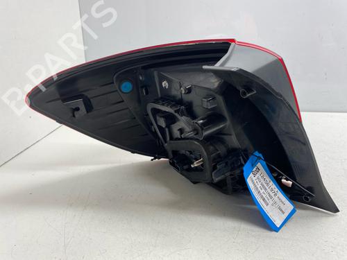 right-taillight-dacia-sandero-ii-2012-36169807 main image