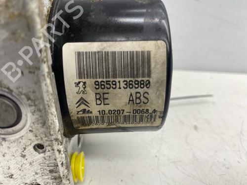 abs-pump-peugeot-206-2l_-2m_-2009-2010-2011-2012-2013-39686117 main image