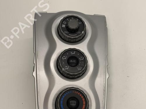 Used Climate control Climate control TOYOTA YARIS (_P9_) 1.4 D-4D (NLP90_, NLP90R) (90 hp) 22853635 22853635