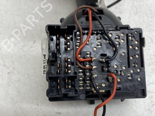 Used Switch Switch RENAULT CAPTUR I (J5_, H5_) 1.5 dCi 90 (J5N4, J5M5, J5MW, J5M6, J5AL, J5AJ) (90 hp) 32065330 32065330