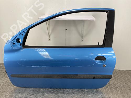 Used Left front door PEUGEOT 206 Hatchback (2A/C) 1.1 i (60 hp) 22856345
