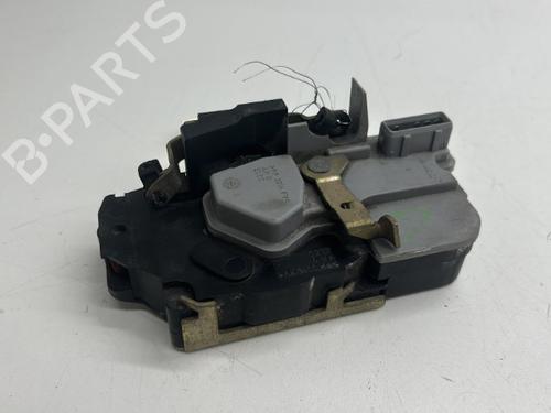 Venstre bagtil lås PEUGEOT 206 Hatchback (2A/C) 1.4 i (75 hp) 22862485