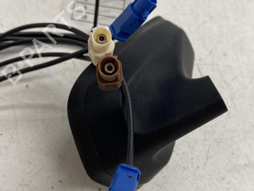 Used Antenna/Base Antenna/Base RENAULT CLIO V (B7_) 1.0 TCe 100 (B7MT) (101 hp) 34390403 34390403