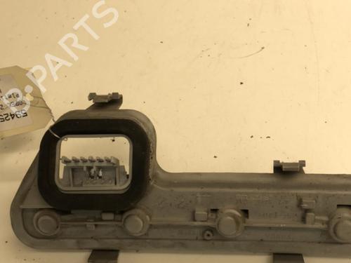 Used Lamp holder Lamp holder OPEL ZAFIRA A MPV (T98) 2.0 DTI 16V (F75) (101 hp) 22853797 22853797