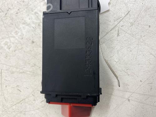 Warning switch AUDI A4 B5 (8D2) 1.6 | BP38955520I22 - Image 3