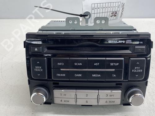 Used Radio HYUNDAI i20 I (PB, PBT) 1.2 (86 hp) 26224392