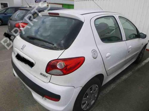 Left mirror PEUGEOT 206+ (2L_, 2M_) 1.4 HDi eco 70 | BP22855340C26