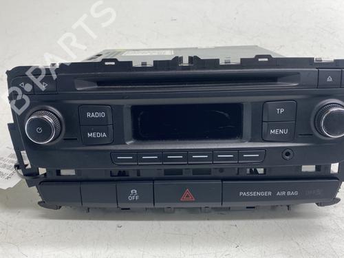 Used Radio SEAT IBIZA IV (6J5, 6P1) 1.2 TSI (105 hp) 26977962