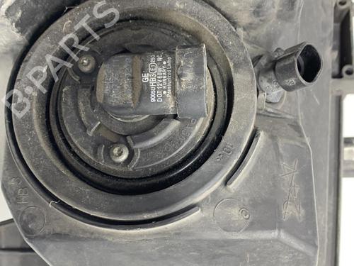 Used Right headlight Right headlight 22853799 22853799