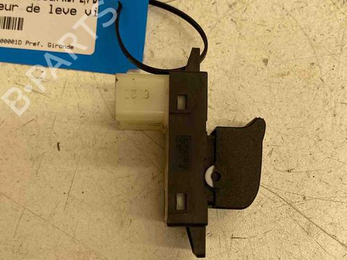 Used Left front window switch Left front window switch SSANGYONG REXTON / REXTON II (GAB_) 2.7 D 4x4 (186 hp) 36516732 36516732