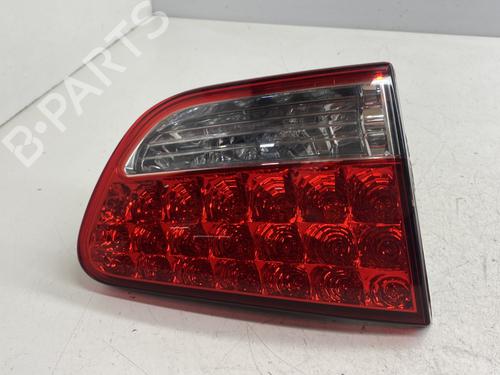 Venstre baglygte bagklap CITROËN C-CROSSER (VU_, VV_) 2.2 HDi (156 hp) 30392654