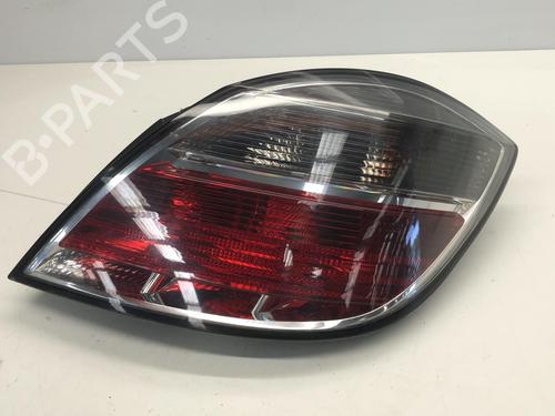 Used Right taillight Right taillight OPEL ASTRA H (A04) 1.9 CDTI (L48) (120 hp) 22853162 22853162