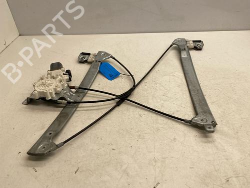 Lève-vitre avant droit Lève-vitre avant droit SMART FORFOUR (454) 1.1 (454.030) (75 hp) 34348021 34348021