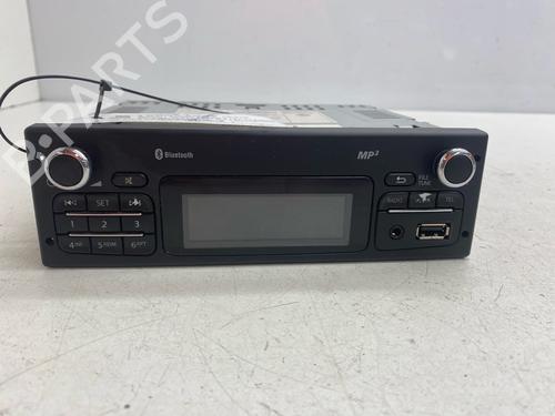 Radio RENAULT TWINGO II (CN0_) 1.2 16V (CN04, CN0B) | BP37070708E6 - Image 5