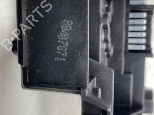 Used Lamp holder RENAULT MEGANE I (BA0/1_) 1.4 e (BA0E, BA0V) (75 hp) 22851152