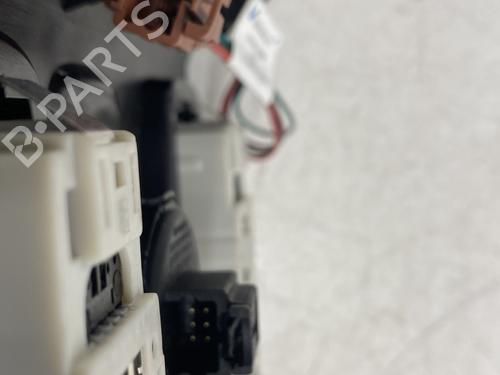 Binnenverlichting RENAULT ARKANA I (LCM_, LDN_) 1.6 E-TECH 145 (LDMU) (143 hp) 27819131