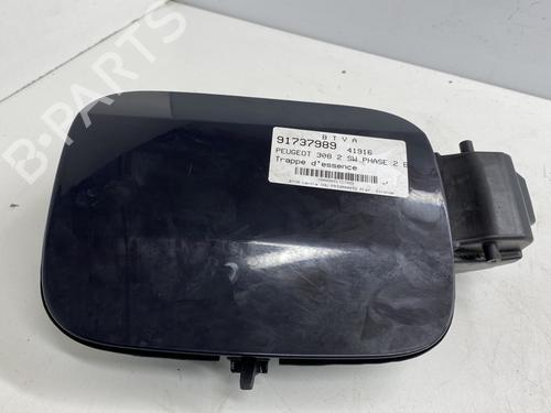 Used Fuel flap PEUGEOT 308 SW II (LC_, LJ_, LR_, LX_, L4_) 1.2 THP 130 (131 hp) 22861109
