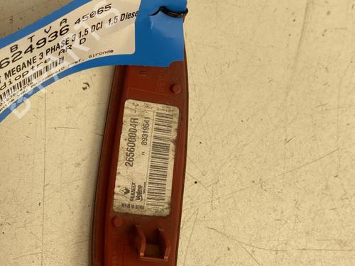rear-bumper-right-light-renault-megane-iii-hatchback-bz01_-b3_-2008-34149217 main image