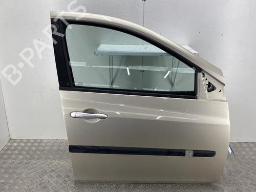 Used Right front door RENAULT CLIO III (BR0/1, CR0/1) 1.5 dCi (BR17, CR17) (86 hp) 29139518