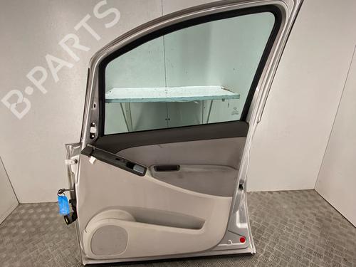 Used Right front door Right front door 37662968 37662968