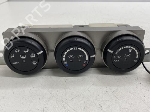 Used Climate control NISSAN X-TRAIL I (T30) 2.2 Di 4x4 (114 hp) 33118371