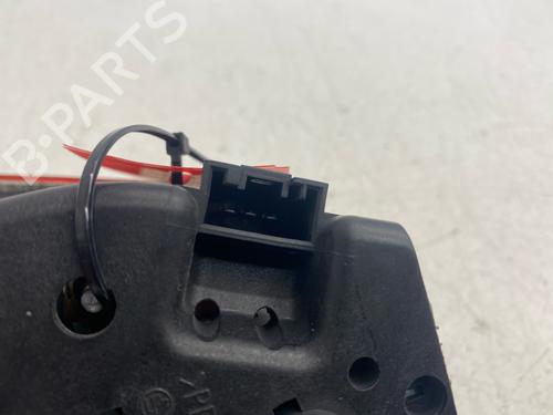 left-tailgate-light-bmw-3-e46-1997-1998-1999-2000-2001-2002-2003-2004-2005-39662904 main image