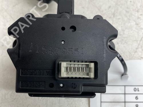 Switch BMW 5 (E60) 530 d | BP37271116I30 - Image 3