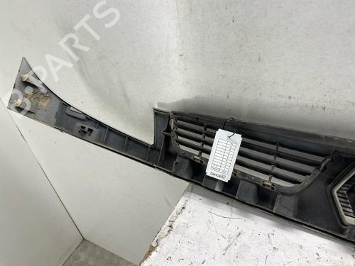 Used Grille Grille 39420924 39420924
