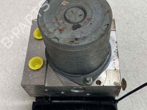 Used ABS pump ABS pump RENAULT MEGANE II (BM0/1_, CM0/1_) 2.0 dCi (173 hp) 25214070 25214070